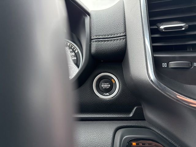 Used 2025 RAM 1500 Laramie image 33