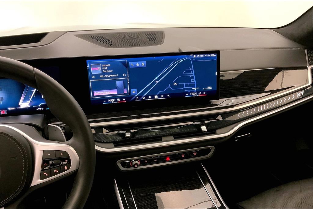 Certified 2025 BMW X7 xDrive40i w/ M Sport Package image 5