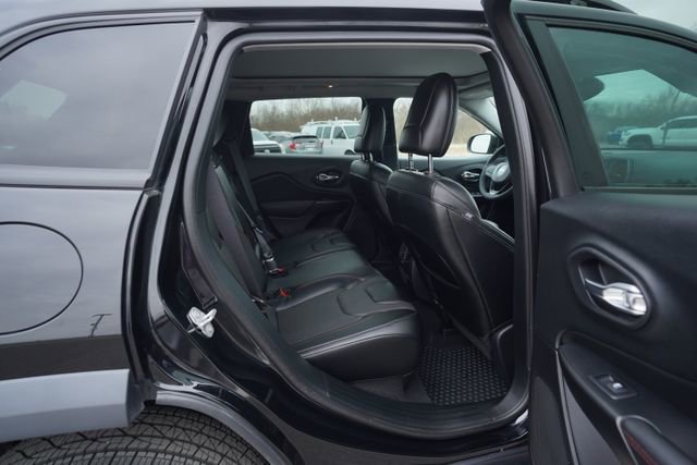 Used 2022 Jeep Cherokee Trailhawk w/ Sun, Sound & Nav Group image 22