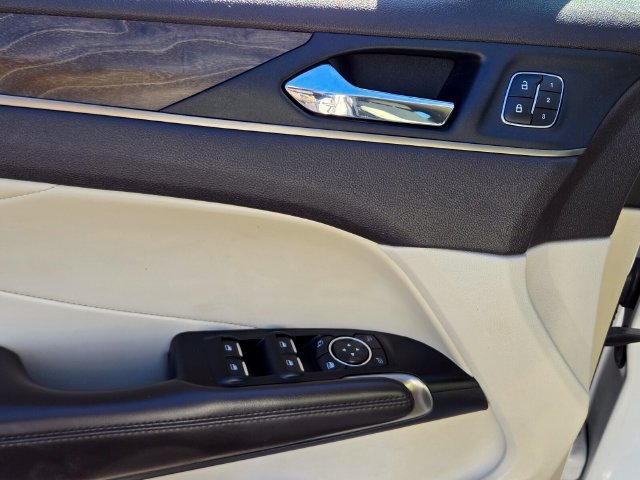 Used 2019 Lincoln MKC Reserve FWD image 17