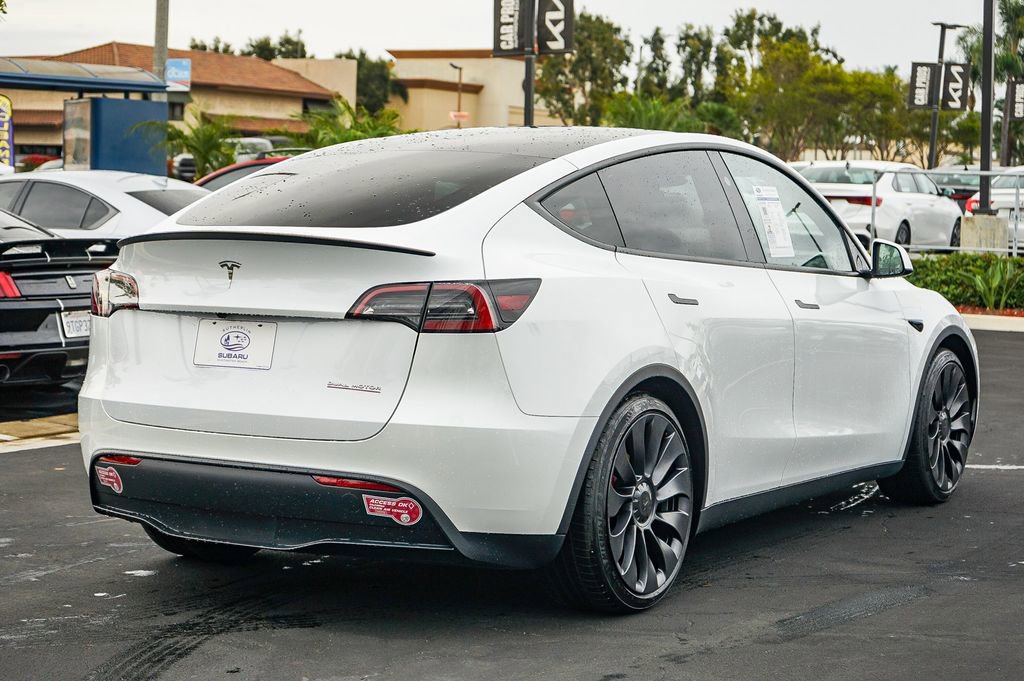 Used 2024 Tesla Model Y Performance image 5