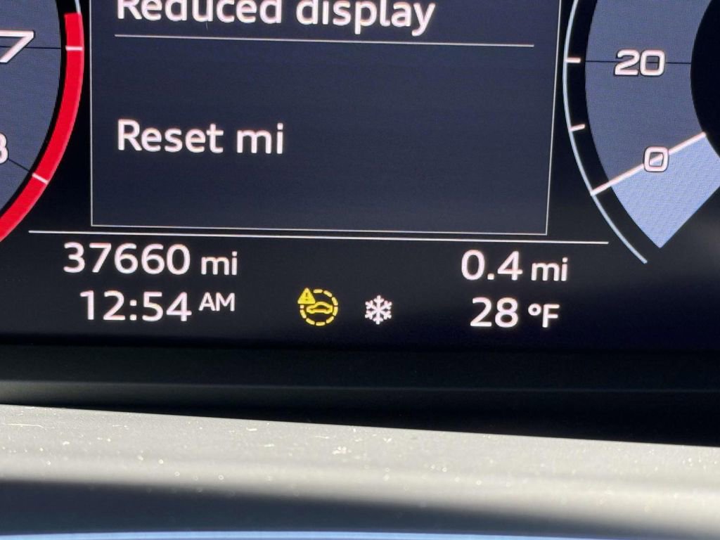 Used 2021 Audi Q3 2.0T Premium Plus w/ Premium Plus Package AWD/4WD image 16