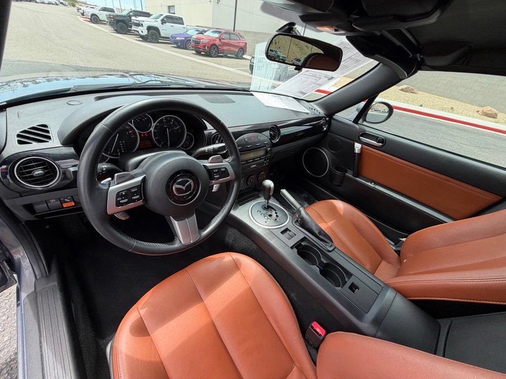 Used 2008 MAZDA MX-5 Miata Grand Touring w/ Premium Pkg RWD image 12