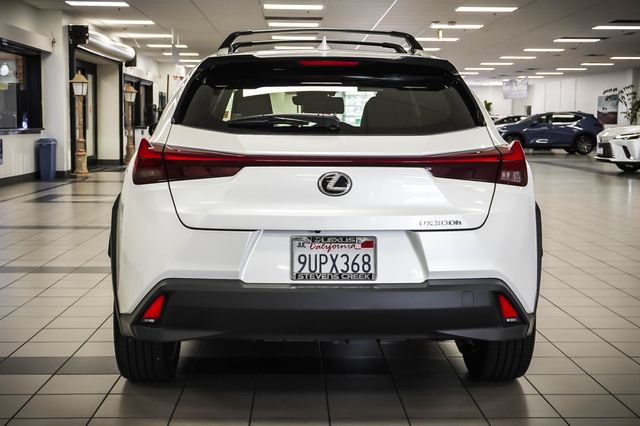 Certified 2025 Lexus UX 300h FWD w/ Accessory Package (Z2) image 7
