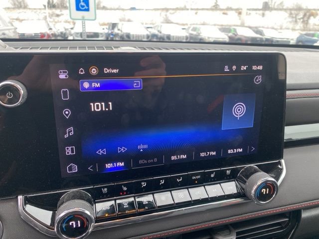 Used 2025 Chevrolet Colorado Z71 w/ Technology Package image 16