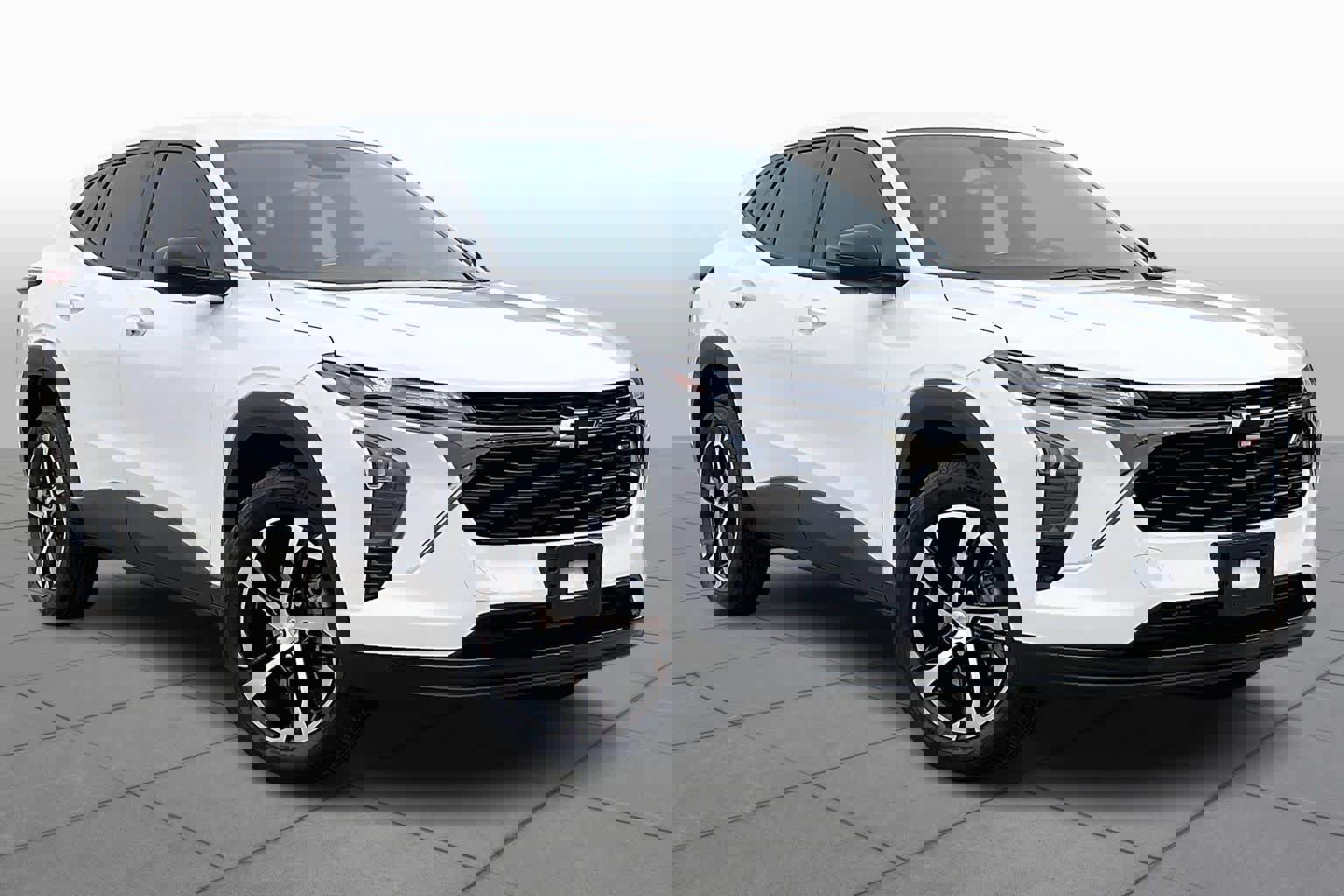 Certified 2025 Chevrolet Trax RS w/ Driver Confidence Package image 5