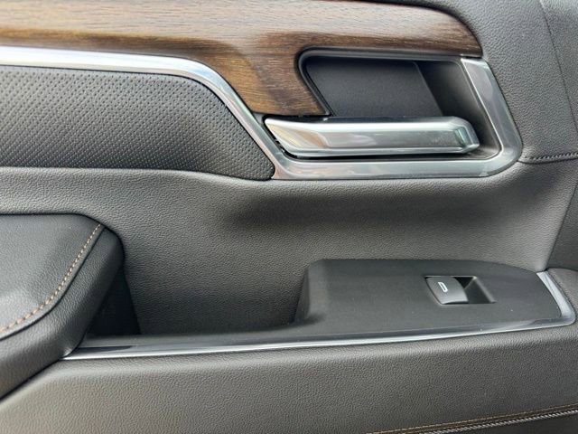 Used 2024 Chevrolet Silverado 3500 High Country w/ High Country Premium Package image 18