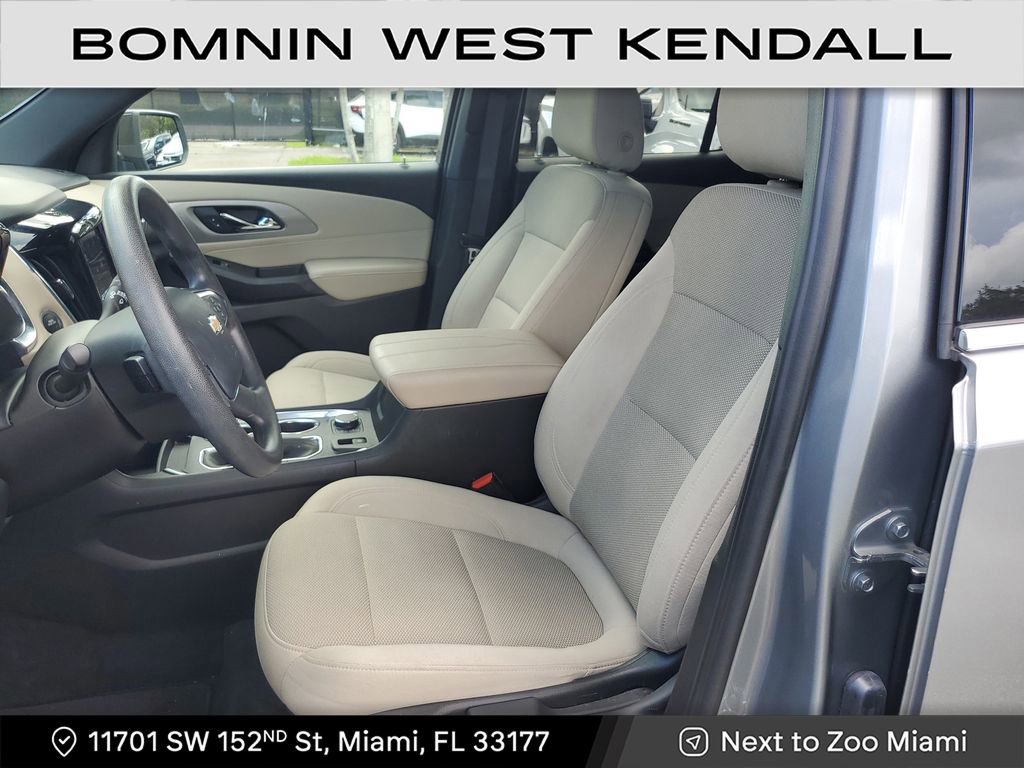 Used 2023 Chevrolet Traverse LS image 23