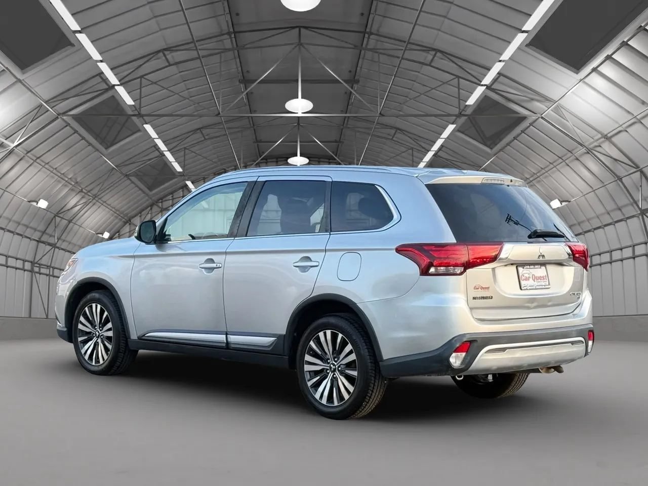 Used 2019 Mitsubishi Outlander SEL AWD/4WD image 5