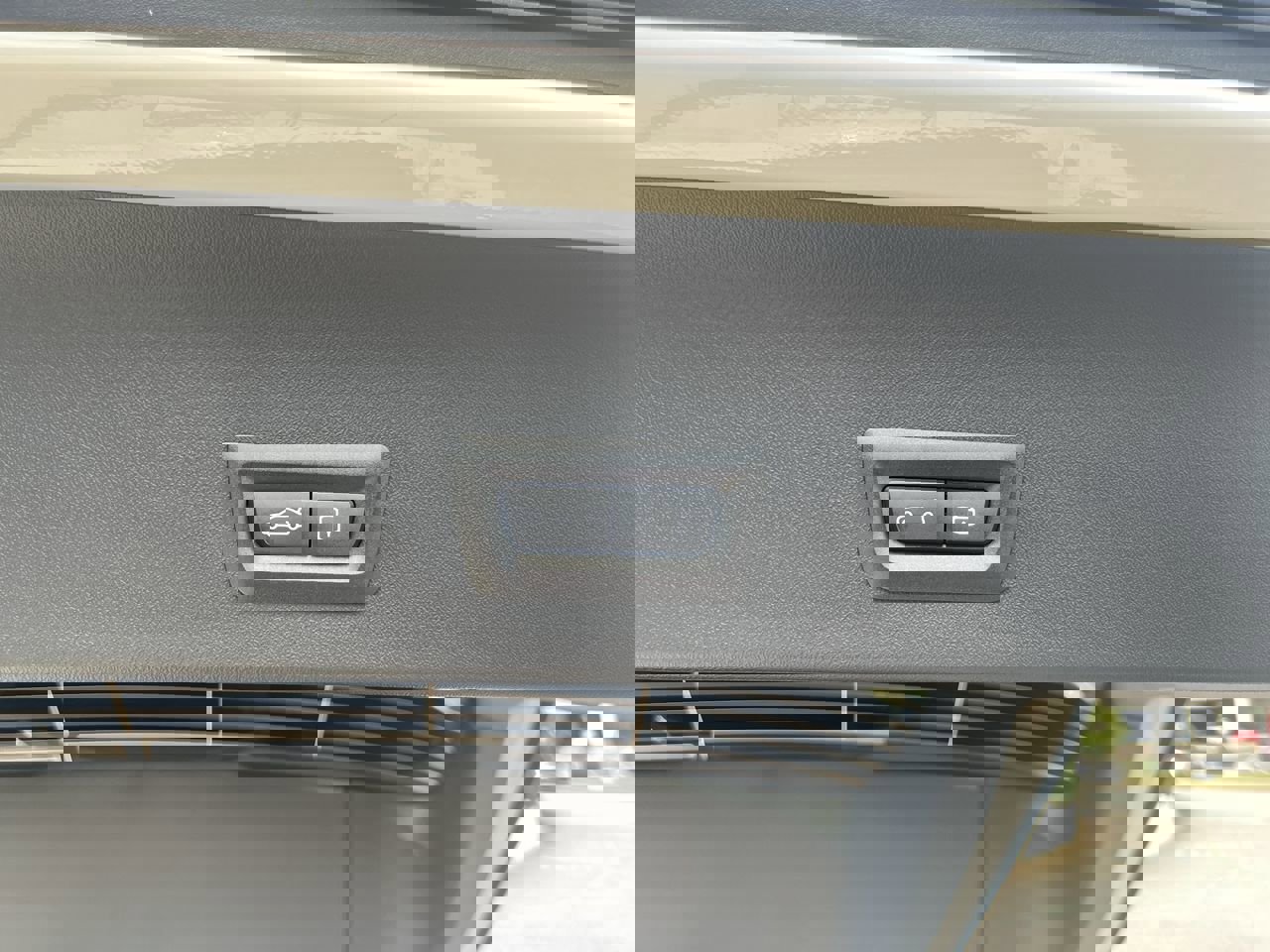 Used 2025 BMW X3 xDrive30i w/ Convenience Package image 34