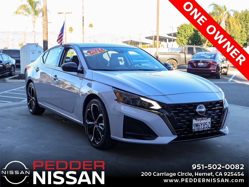 Used 2024 Nissan Altima 2.5 SR image 2