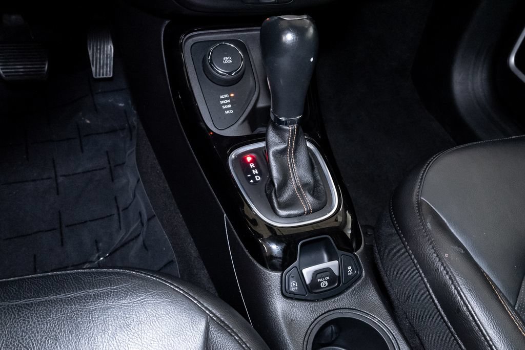 Used 2019 Jeep Compass Limited AWD/4WD image 16