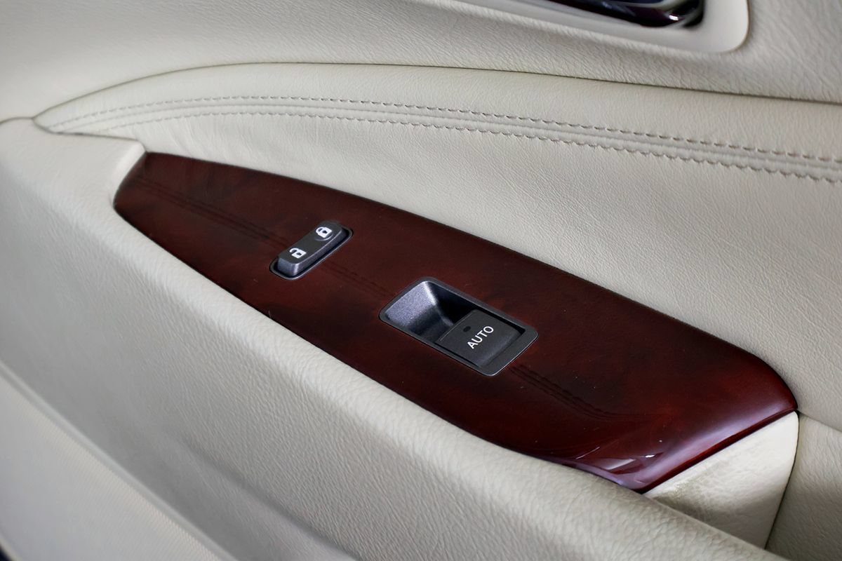 Used 2011 Lexus LS 460 L w/ Luxury Pkg AWD/4WD image 46