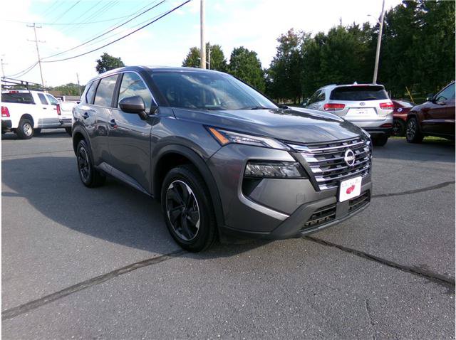 Used 2025 Nissan Rogue SV AWD/4WD image 1