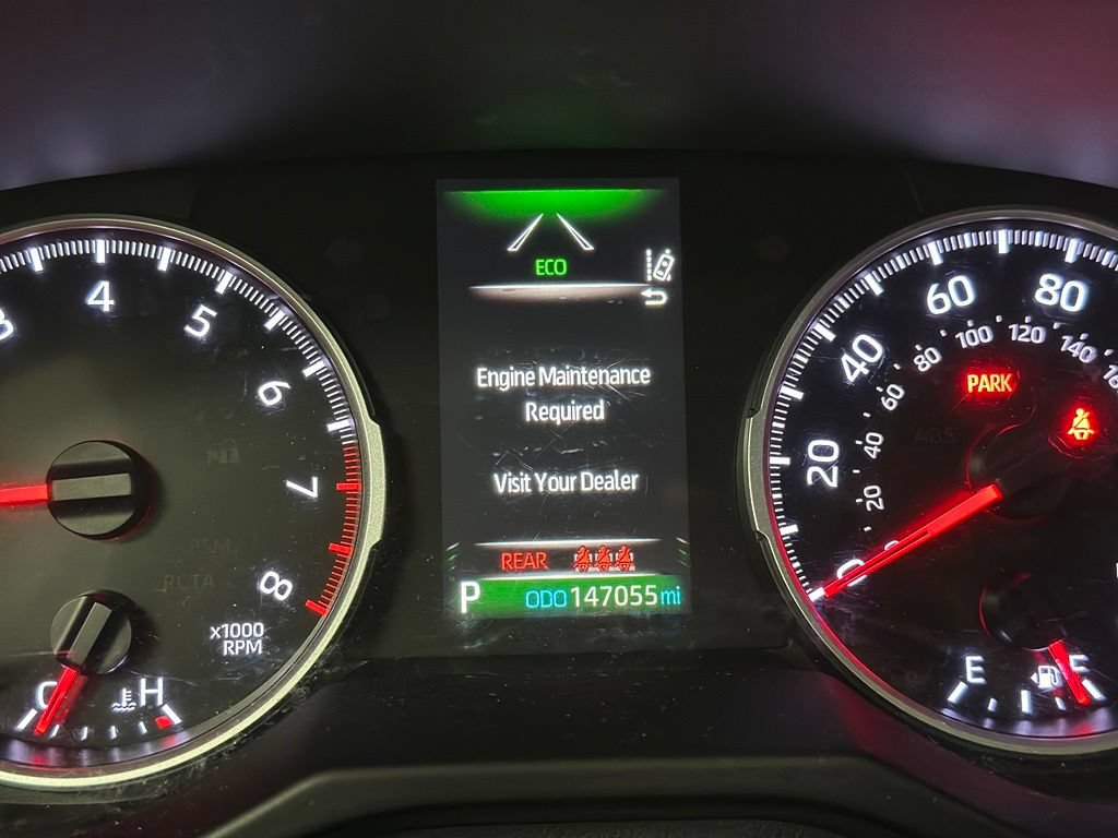 Used 2020 Toyota RAV4 LE w/ Carpet Mat Package AWD/4WD image 4