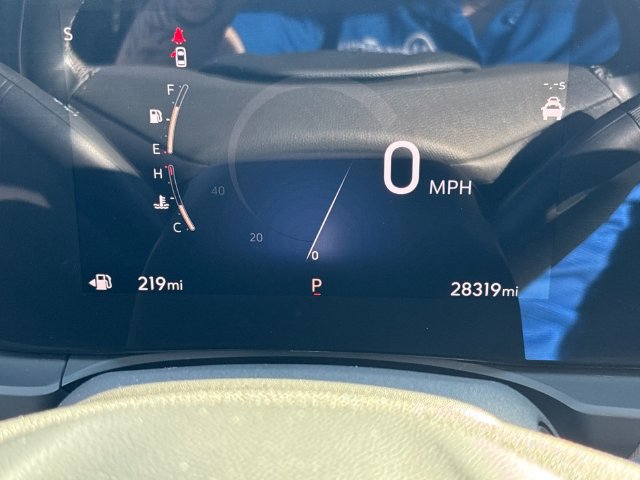 Used 2025 Buick Envista Avenir FWD image 29