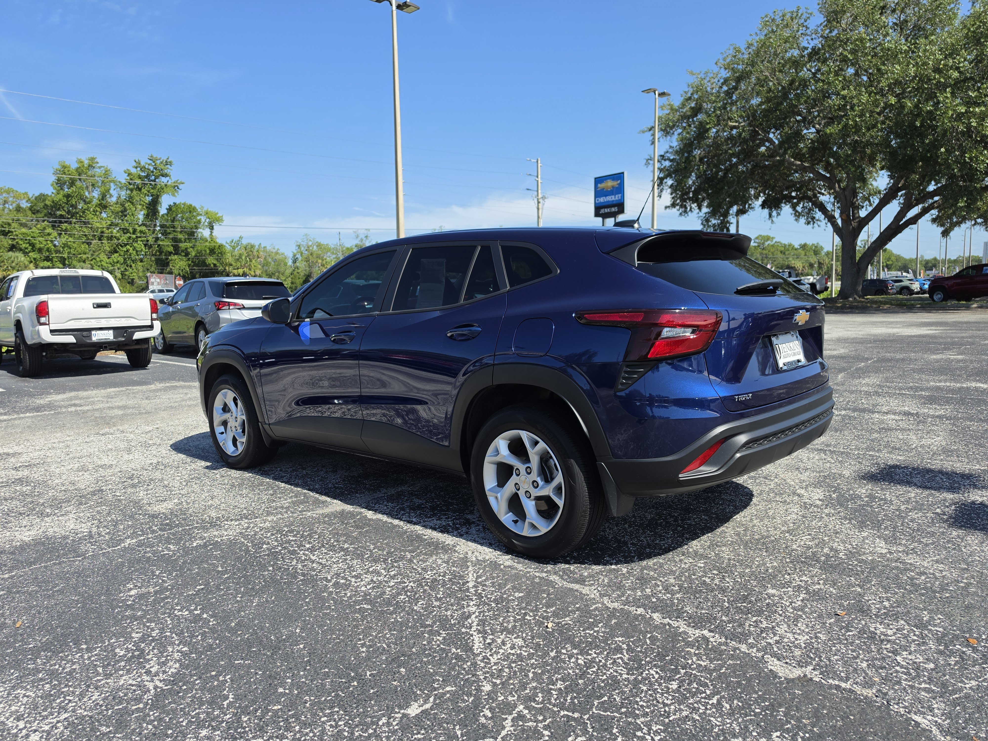 Certified 2024 Chevrolet Trax LS w/ LS Convenience Package FWD image 7