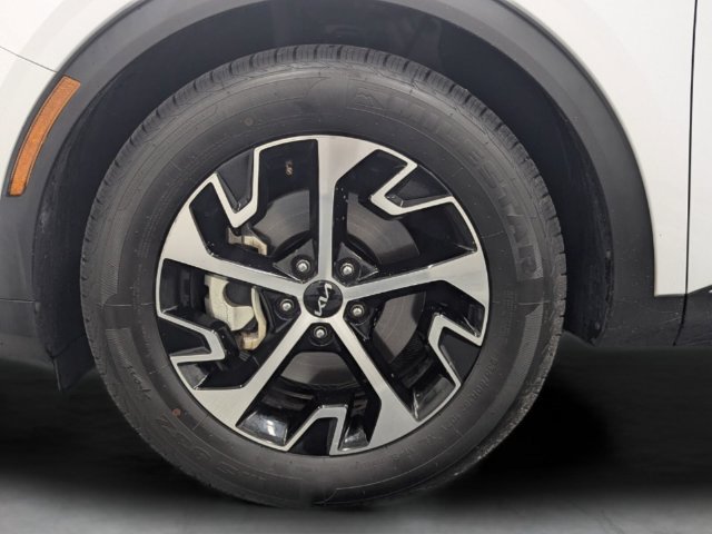 Used 2023 Kia Sportage EX FWD image 10