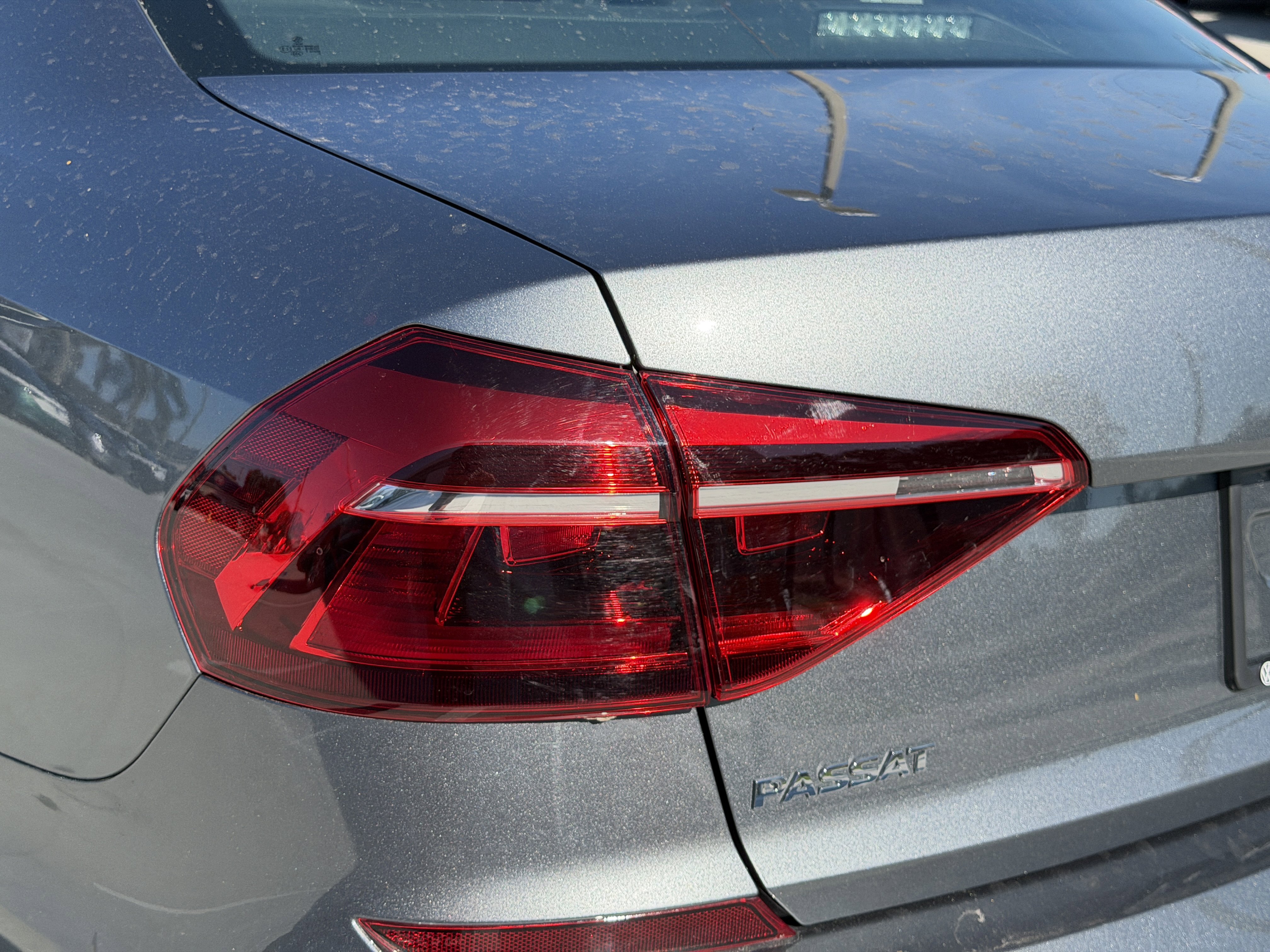 Used 2019 Volkswagen Passat 2.0T Wolfsburg image 9