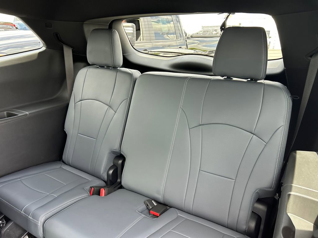 Certified 2024 Buick Enclave Essence w/ Experience Buick Package FWD image 36