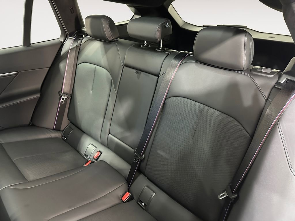 Used 2025 BMW M5 Touring image 11