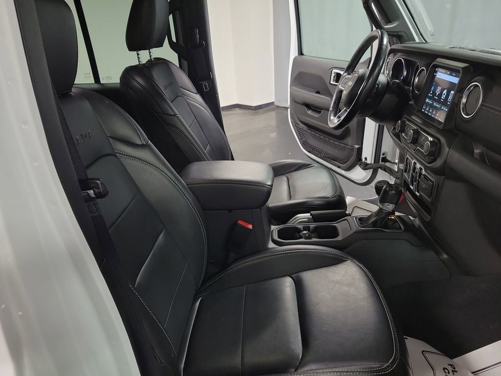 Used 2023 Jeep Wrangler Unlimited Sahara w/ Cold Weather Group image 21
