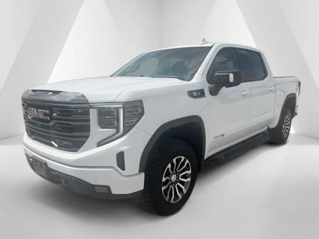 Used 2023 GMC Sierra 1500 AT4 w/ AT4 Premium Package AWD/4WD image 3