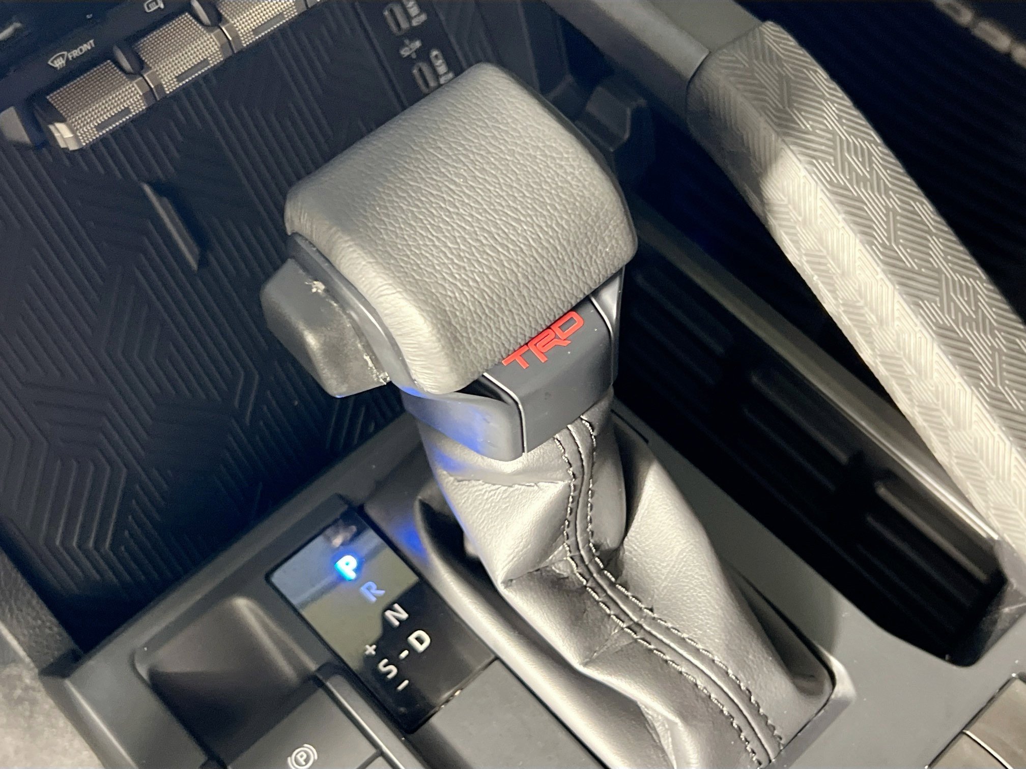 Used 2025 Toyota Tacoma TRD Sport AWD/4WD image 24