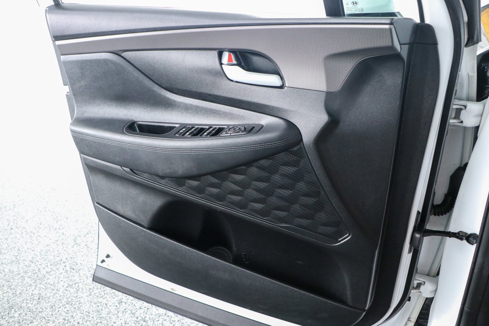 Used 2019 Hyundai Santa Fe SE image 21