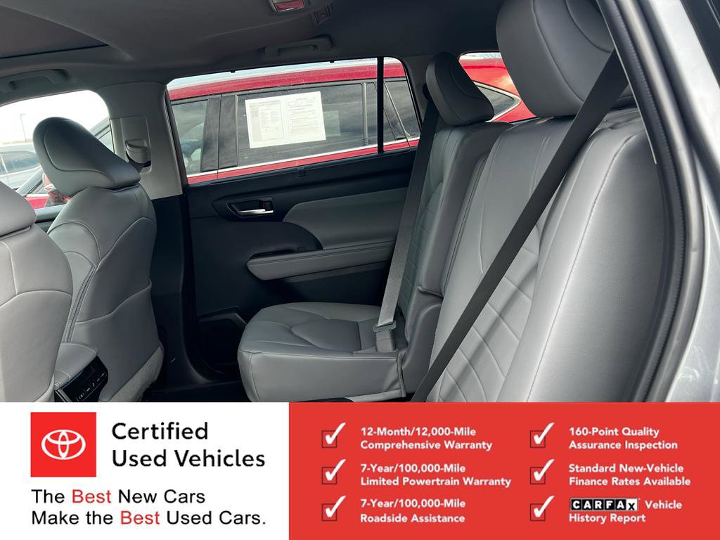 Certified 2026 Toyota Highlander XLE image 7