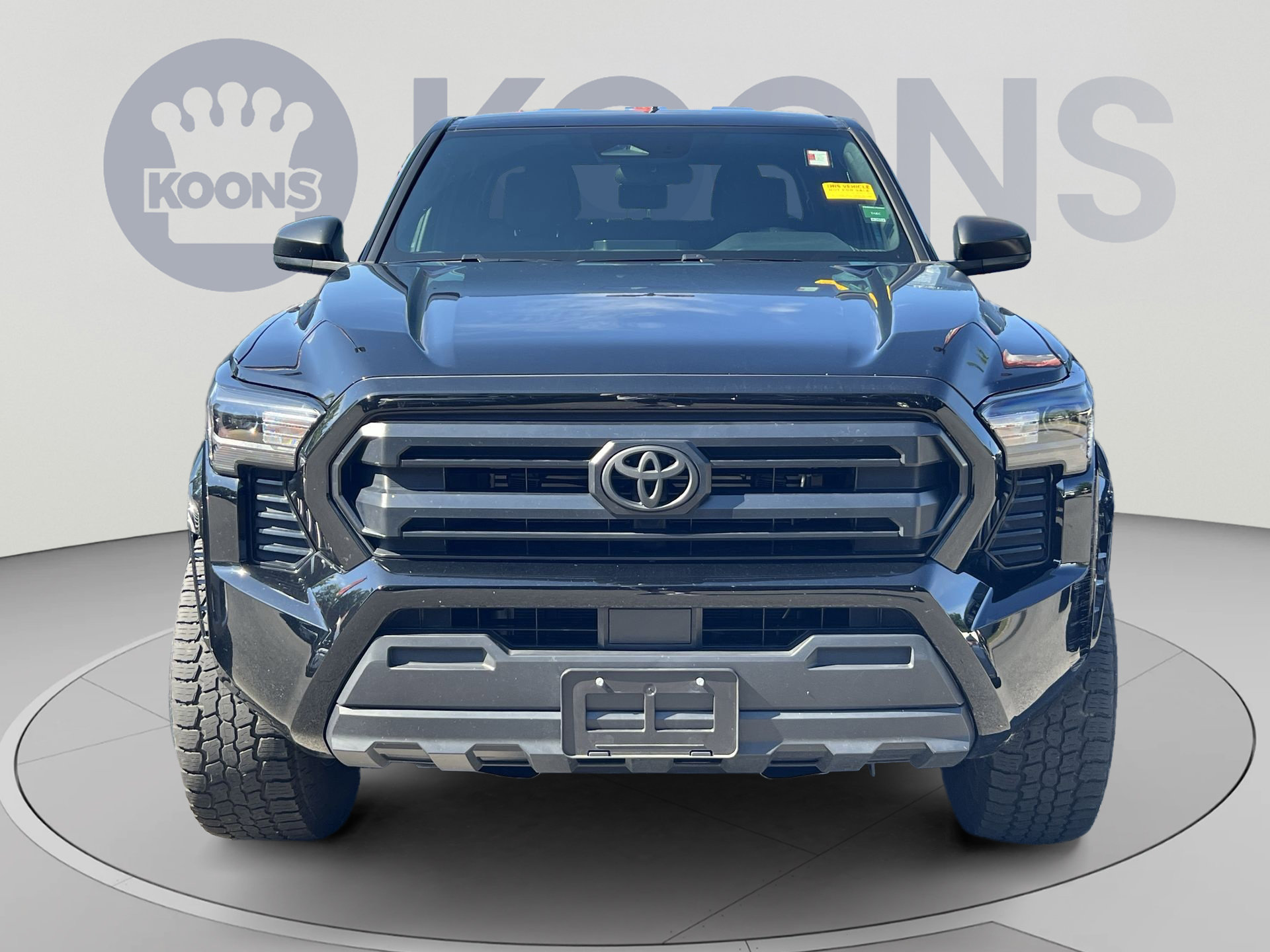 Used 2025 Toyota Tacoma SR AWD/4WD image 8