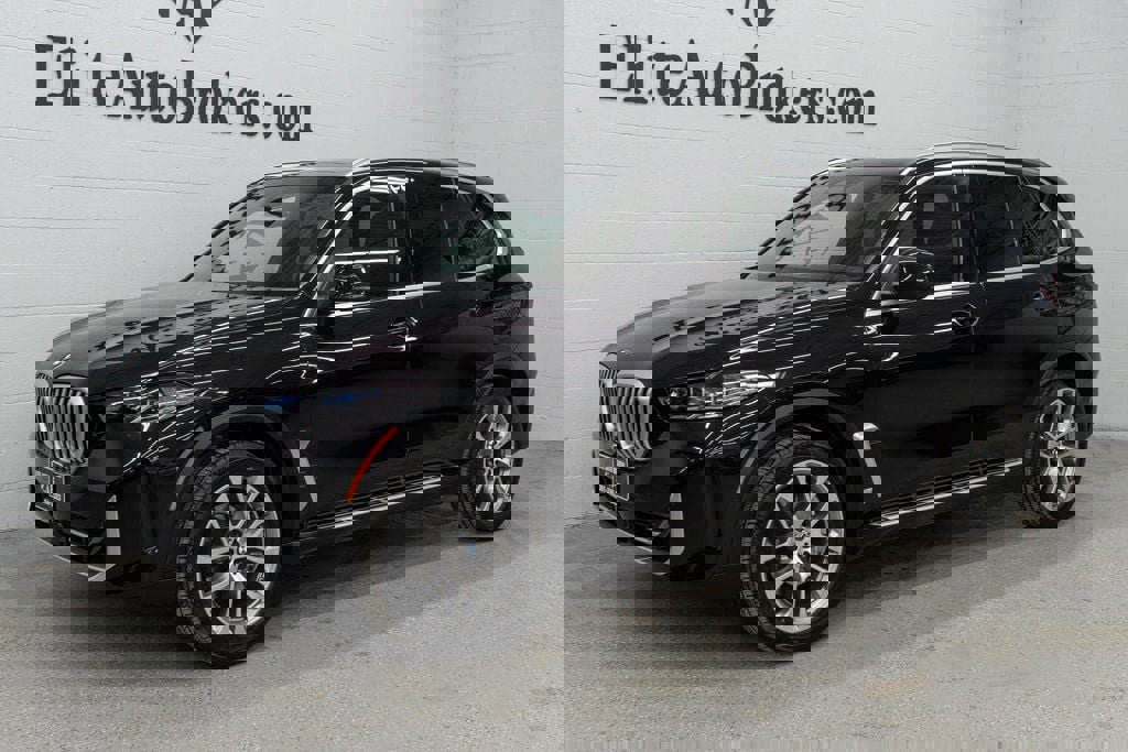 Used 2024 BMW X5 xDrive40i w/ Premium Package image 40