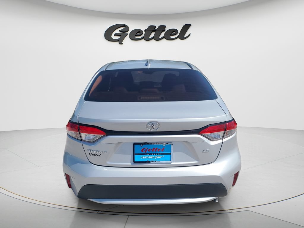 Certified 2022 Toyota Corolla LE FWD image 6