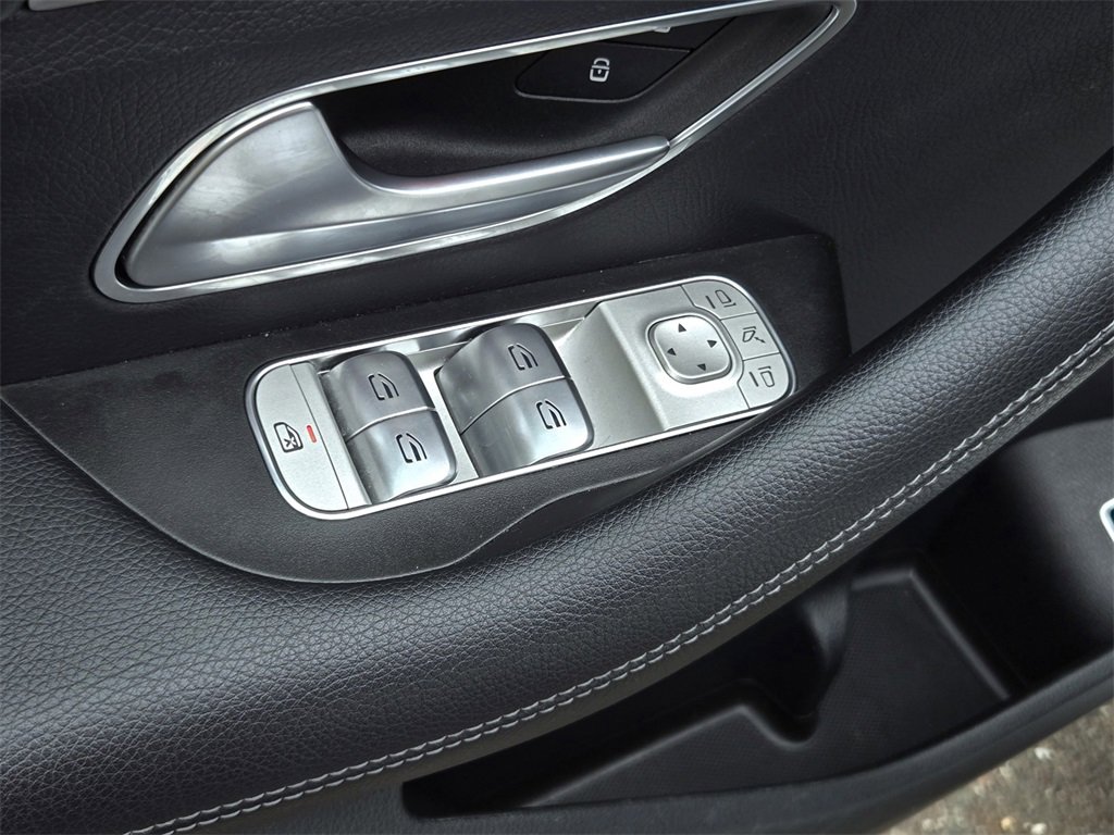 Used 2023 Mercedes-Benz GLS 450 4MATIC image 11