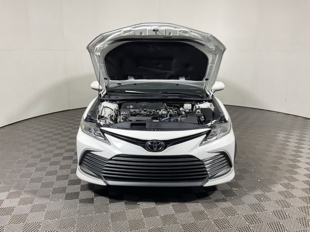 Used 2023 Toyota Camry LE AWD/4WD image 6