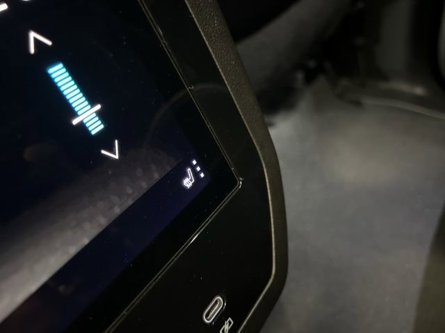 Used 2025 GMC Yukon XL AT4 Ultimate image 55