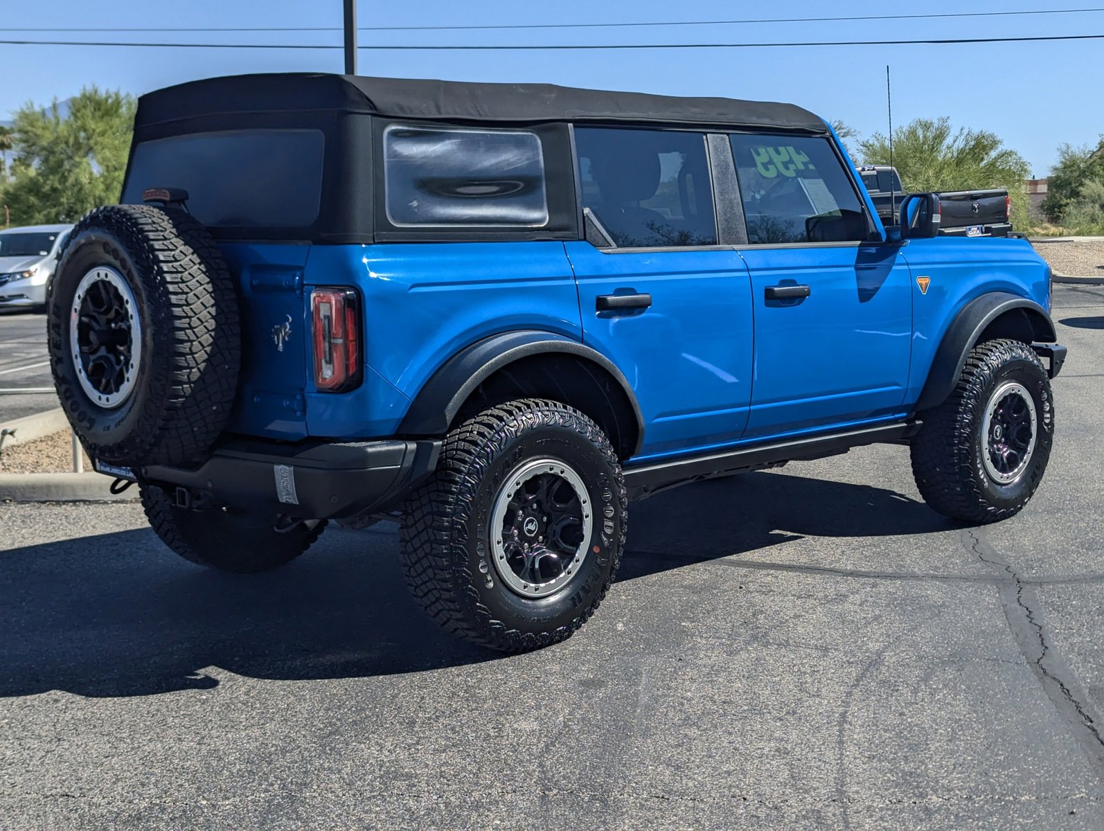 Used 2021 Ford Bronco Badlands AWD/4WD image 2