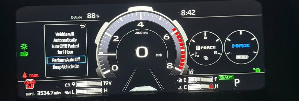Used 2025 Toyota Sequoia Capstone AWD/4WD image 9