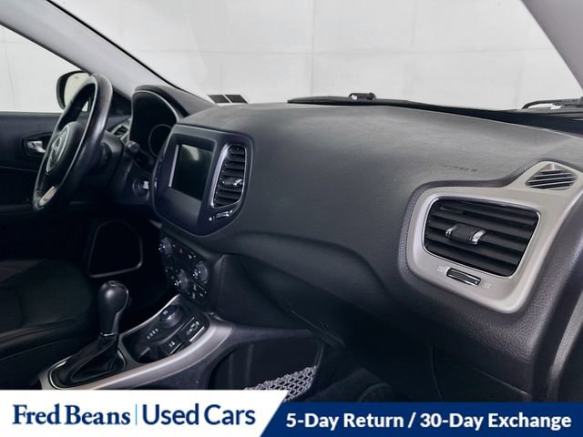 Certified 2021 Jeep Compass Latitude w/ Convenience Group AWD/4WD image 30