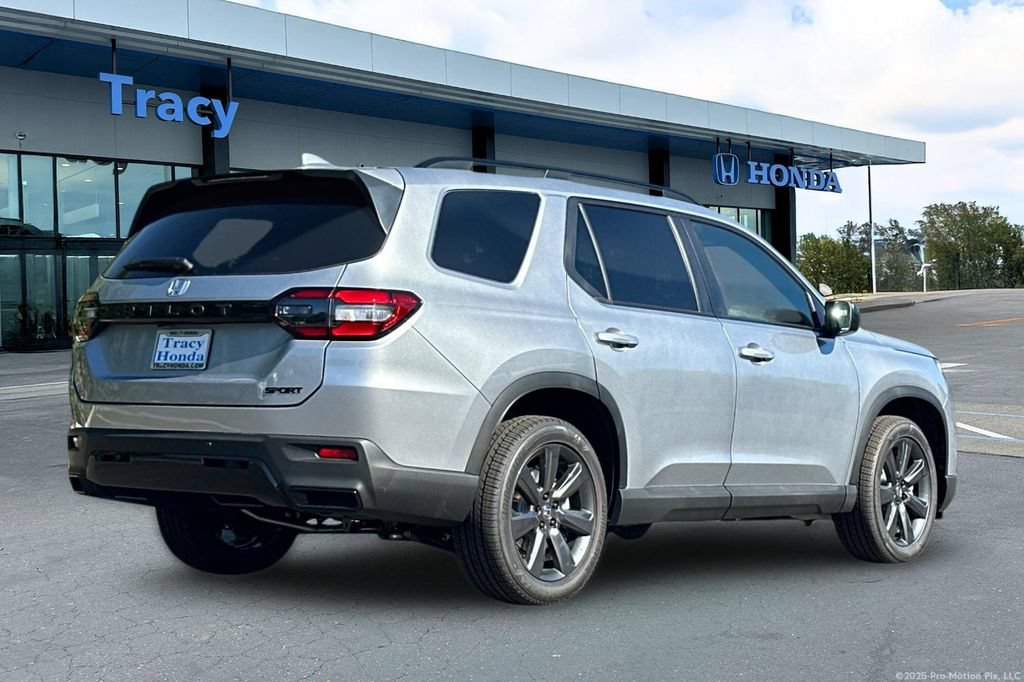 New 2026 Honda Pilot Sport image 6