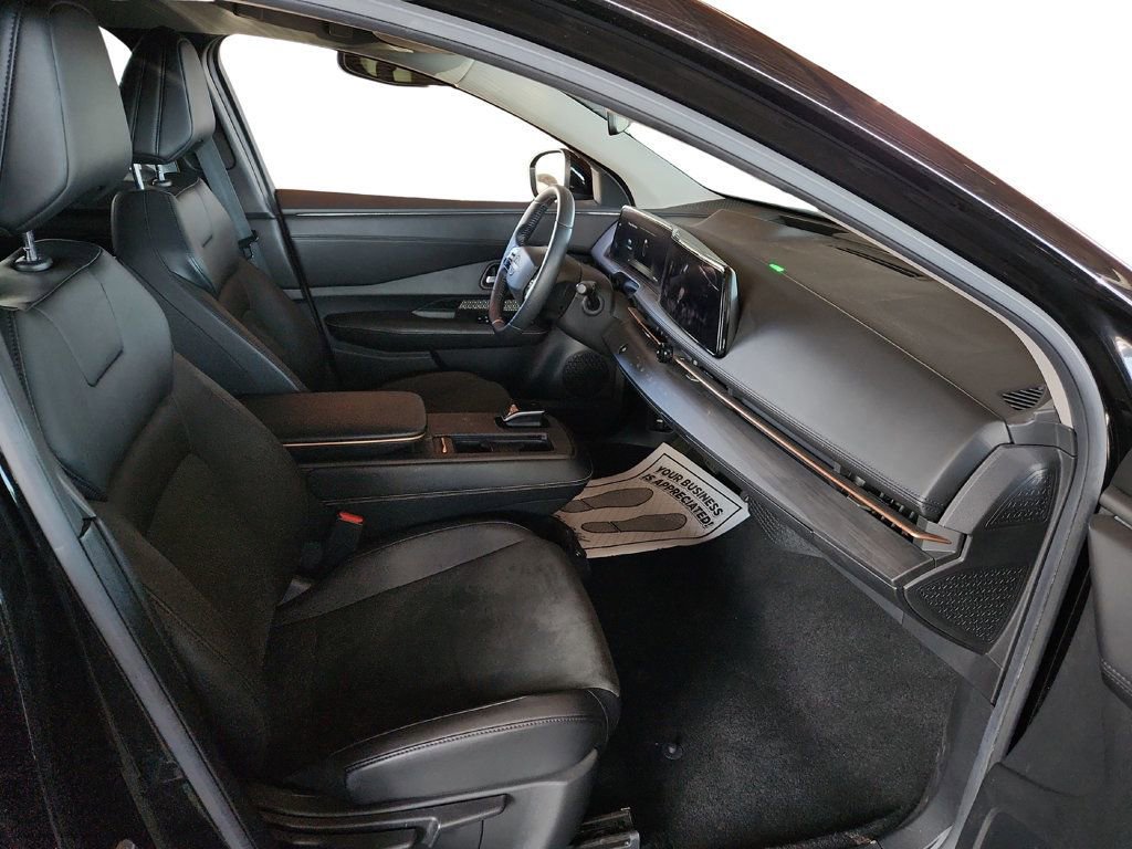 Used 2023 Nissan Ariya FWD image 25