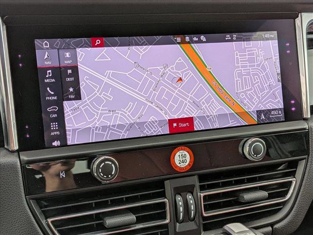 Certified 2025 Porsche Macan image 19