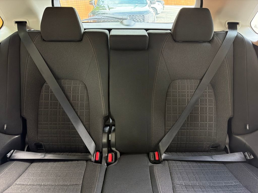 Used 2023 Honda HR-V LX image 26