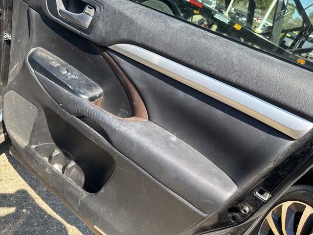 Used 2016 Toyota Highlander XLE image 28