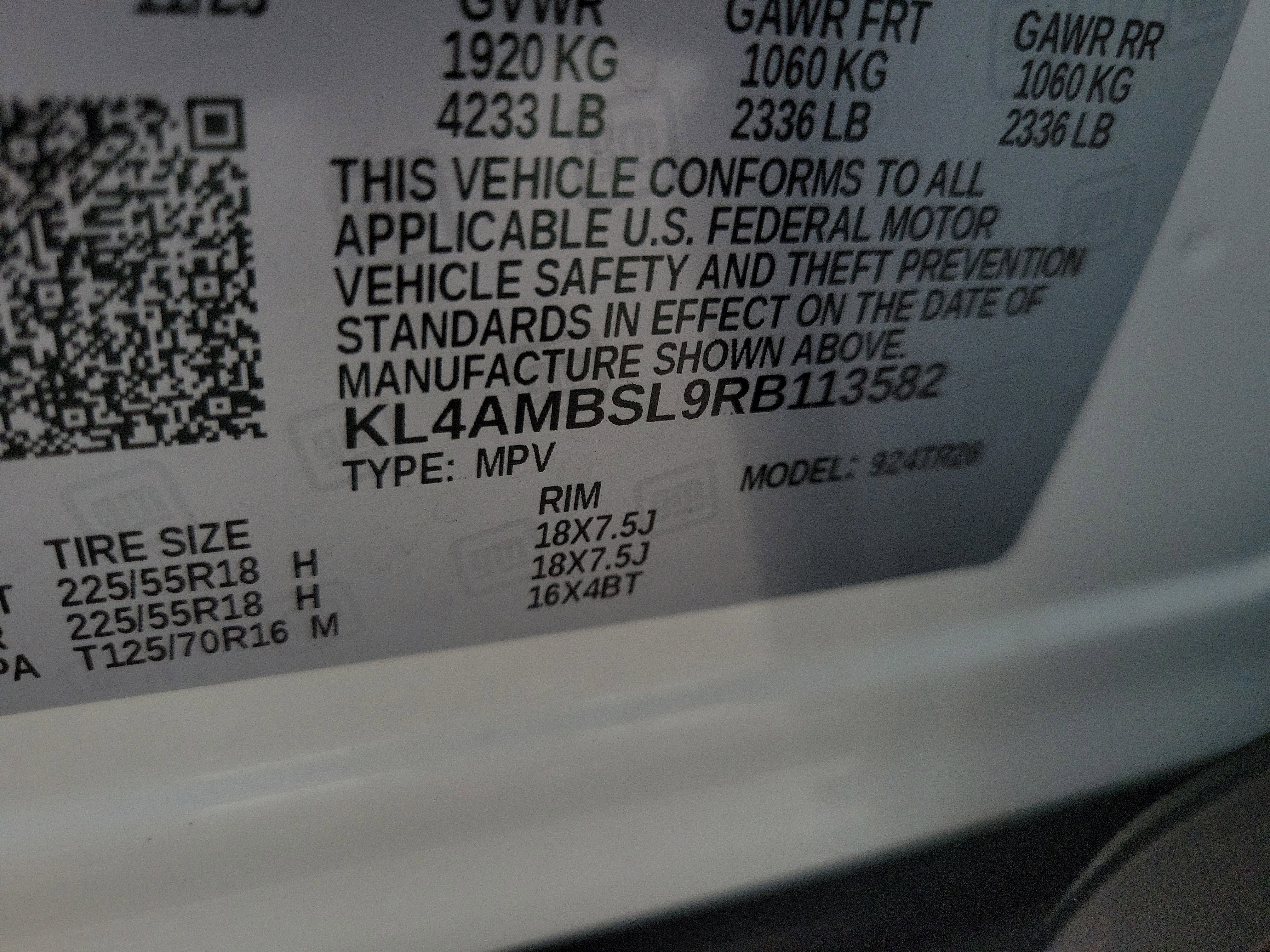 Certified 2024 Buick Encore GX Preferred FWD image 32