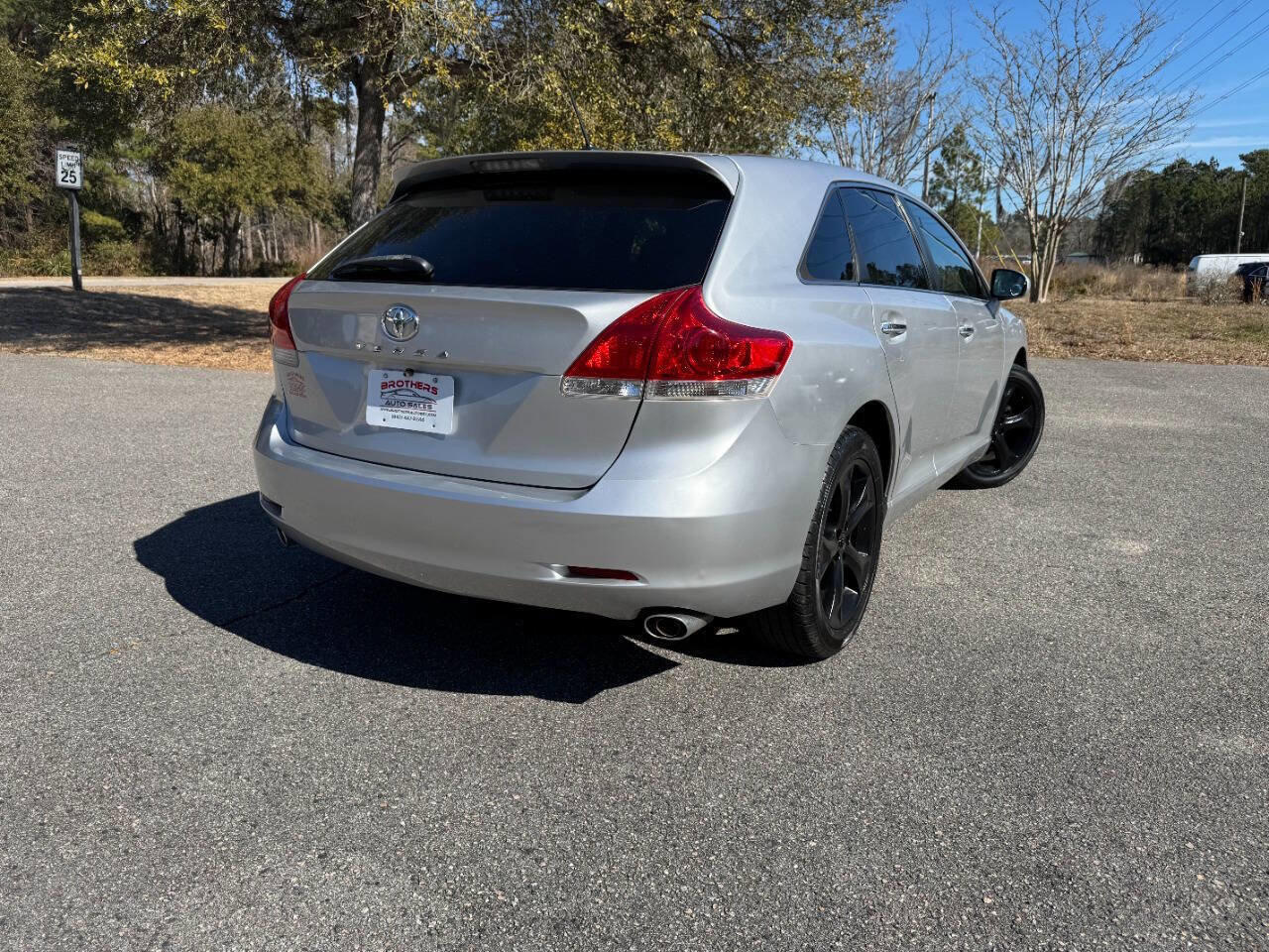 Used 2011 Toyota Venza w/ Convenience Pkg FWD image 35
