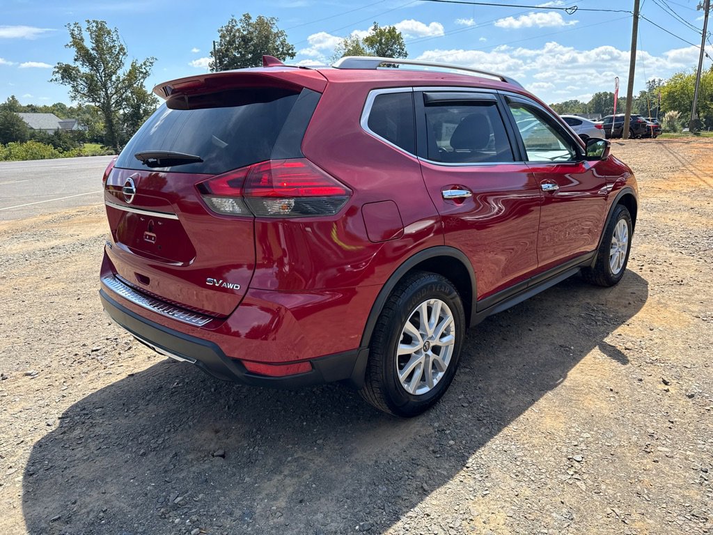 Used 2017 Nissan Rogue SV w/ SV Premium Package image 6