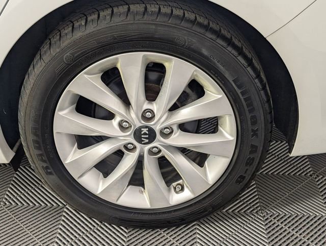 Used 2016 Kia Optima EX w/ Option Group 040 image 8
