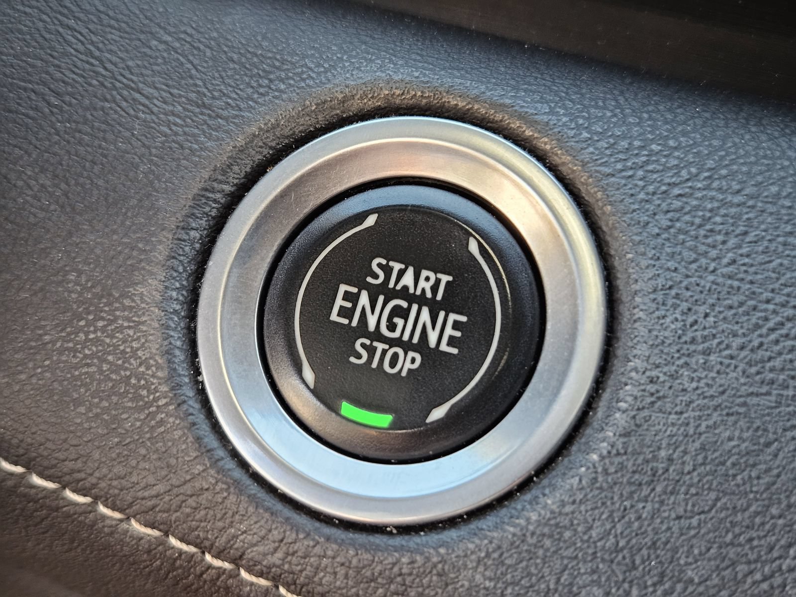Certified 2022 Cadillac Escalade Sport RWD image 19