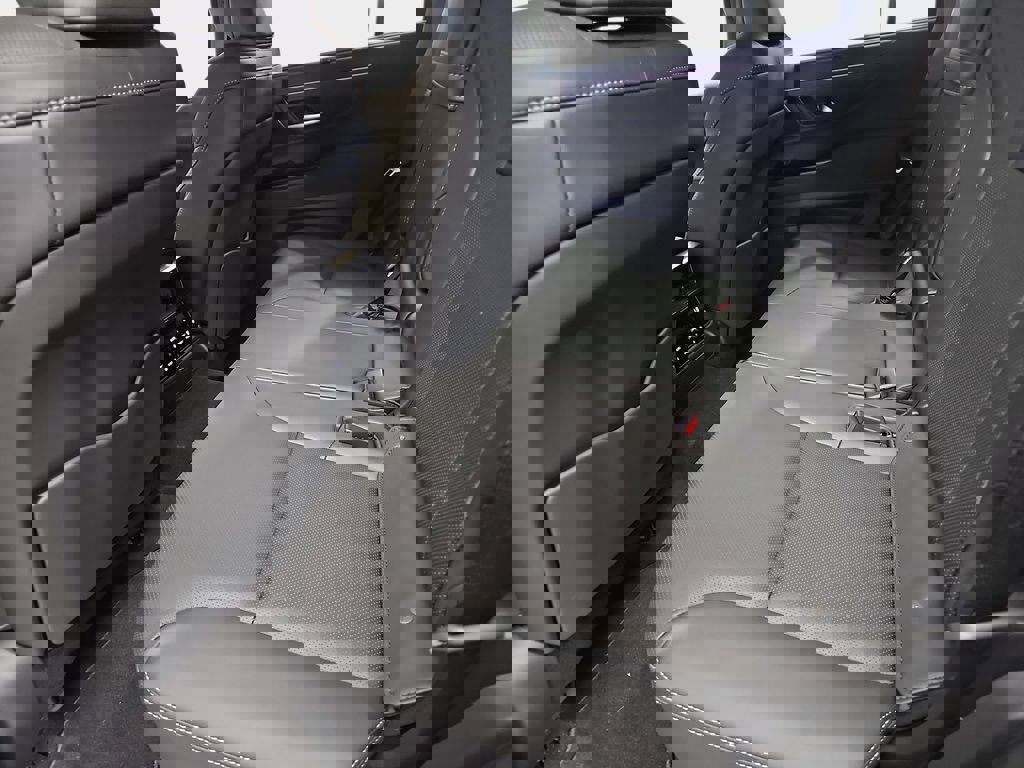 New 2026 Lexus LX 700h Luxury image 14